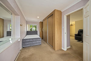 Bedroom- click for photo gallery